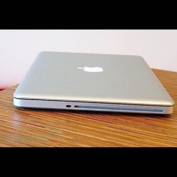 MacBook Pro 15” - Picture 2 of 2
